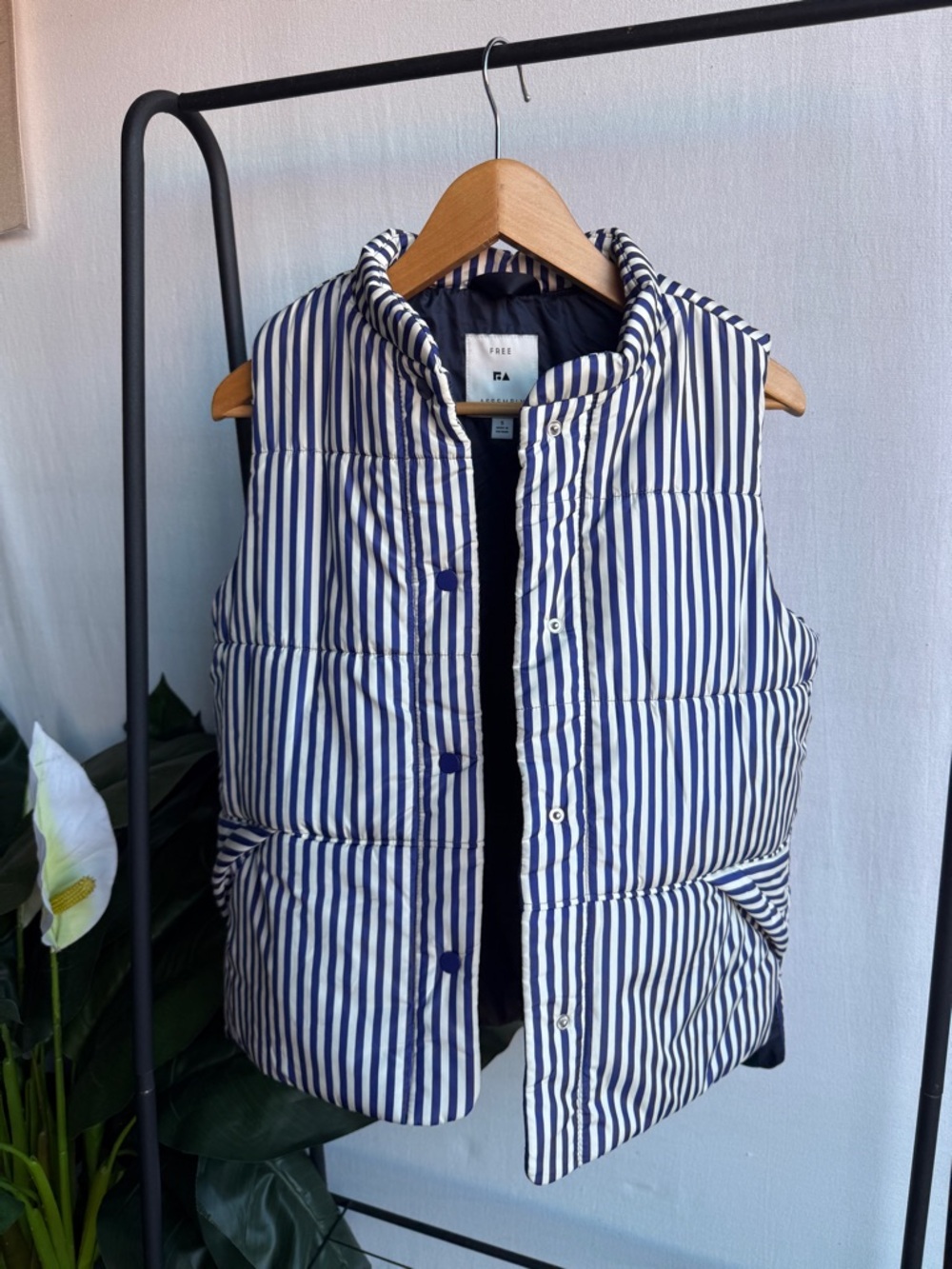 Free Assembly Striped Puffer Vest in Blue and White / Size S